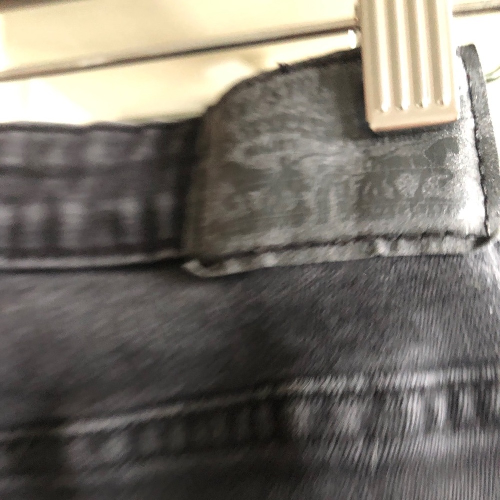 Levi’s 721 High Rise 🖤 - Picture 4 of 9